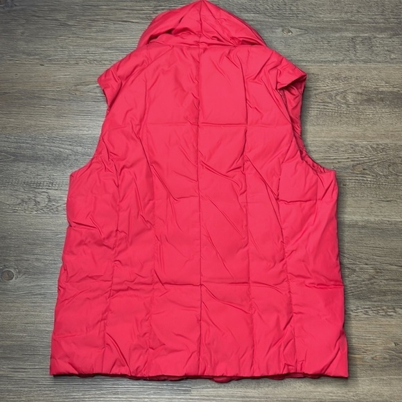 Coldwater Creek Women’s Red Button Down Puffy Vest size small - Picture 7 of 9